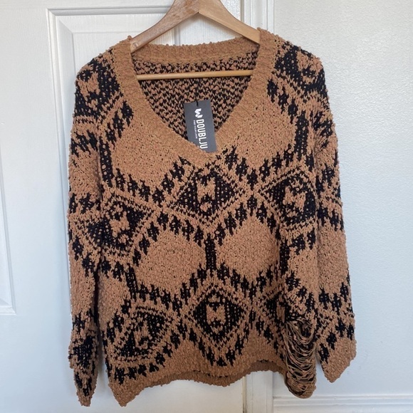 Doublju NWT distressed and oversized v-neck sweater. - Picture 1 of 11